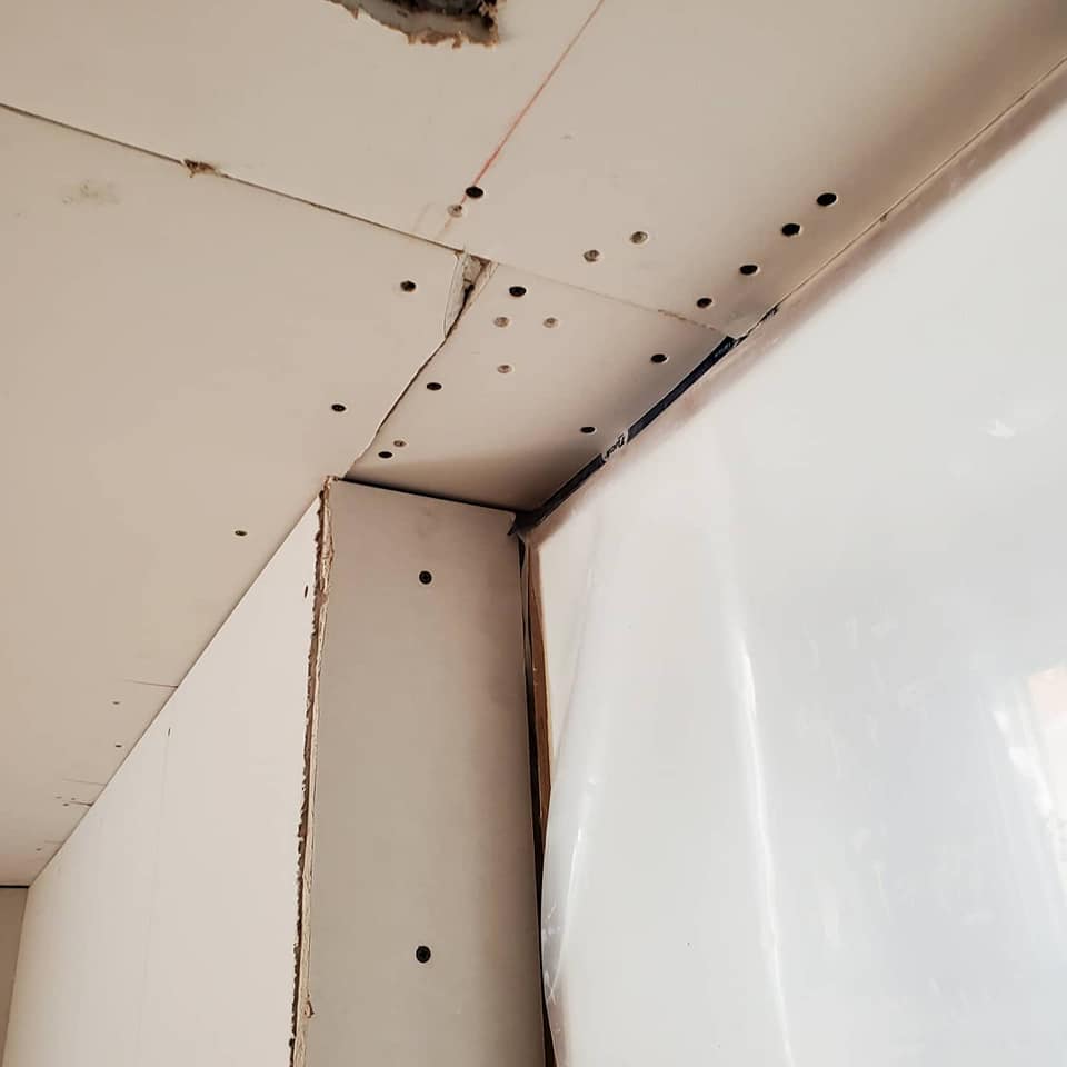 Repairing drywall holes Oakland CA